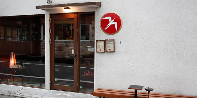 オスロのフグレン、海外進出第一号店！  Fuglen Tokyo