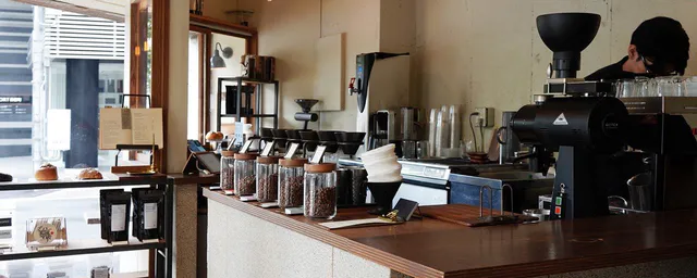 最高の浅煎りコーヒーが味わえる  GLITCH COFFEE & ROASTERS