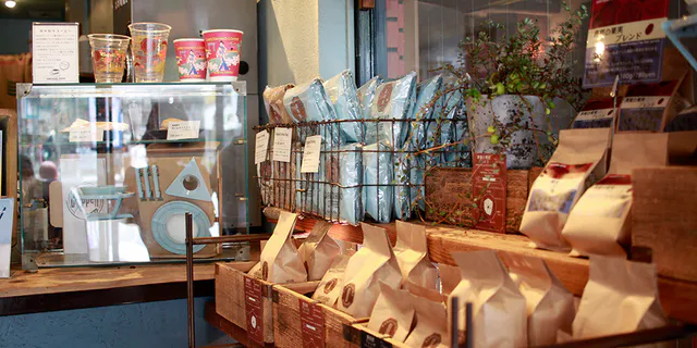 フレンドリーで、ご贔屓にしたくなる コーヒー店  猿田彦珈琲 恵比寿本店