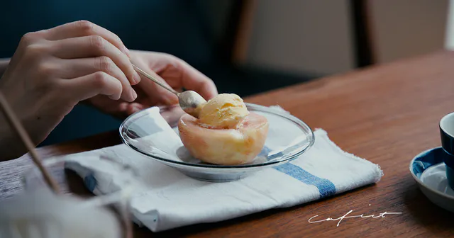 暑い日に食べたい夏ごはんと、甘いもの。 コーヒーの道具と器。