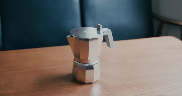 ALESSI /アレッシィのMOKAエスプレッソコーヒーメーカー、 デザインかわいくてお気に入り。