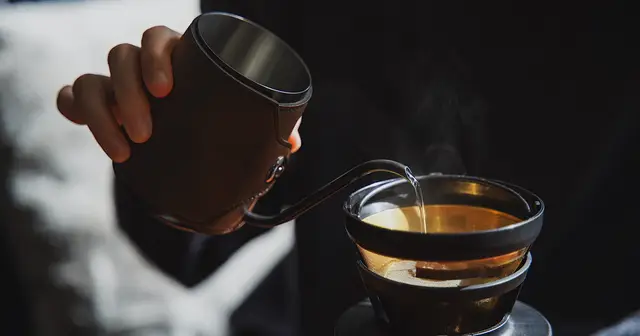 可愛くて使いやすい、 Coresのコーヒードリップポット。