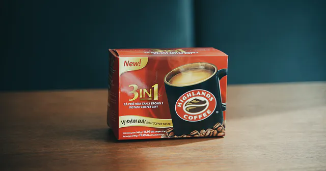 お湯を注ぐだけで、ベトナムコーヒー！ ハイランズコーヒー【3in1インスタントコーヒー】が正規店でも。