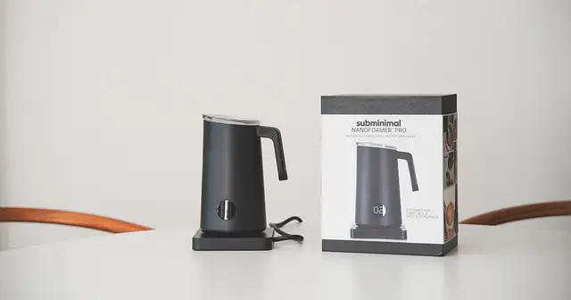 NanoFoamer PRO ナノフォーマープロ、 誰でもスイッチ押すだけでつやとろミルク！