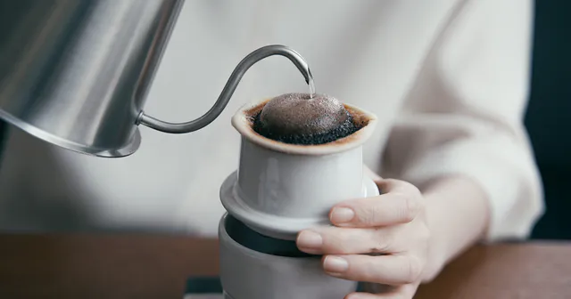 初めてのネルドリップに挑戦するなら。 陶器のネルドリッパー【soupir -スピール-】