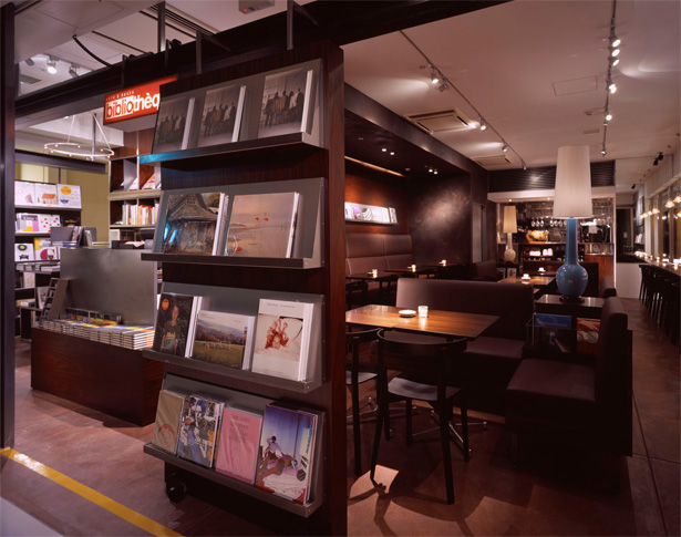 パンケーキが人気のお店 cafe & books biblioteque（カフェ&ブックス ビブリオテーク）