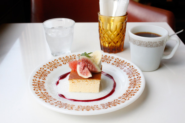 haguru cafe ケーキセット『スフレチーズケーキ』