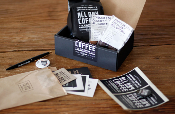 ALL DAY COFFEEのブレンドとグルテンフリークッキーがセットになった限定『Coffee Gift Box』！