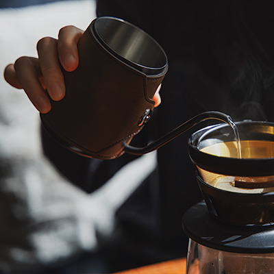 可愛くて使いやすい、  Coresのコーヒードリップポット。