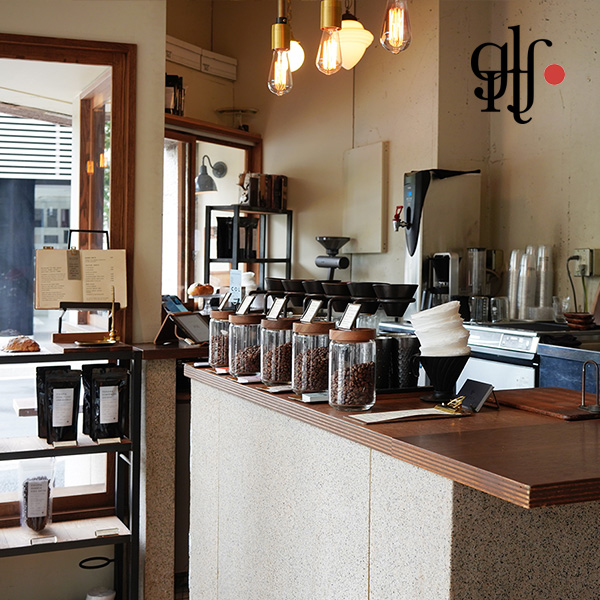 最高の浅煎りコーヒーが味わえる  GLITCH COFFEE & ROASTERS