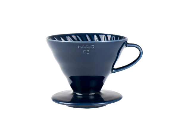 ILCANA（イルカナ）のHARIO V60透過ドリッパーセミラミック別注色、イルカナネイビー