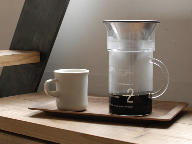 KINTOのSLOW COFFEE STYLEに新製品追加！  ビーカーのようなデザインのコーヒージャグセット。