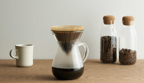 KINTOのSLOW COFFEE STYLE コーヒーカラフェセット ペーパードリップ用のプラスチックドリッパー