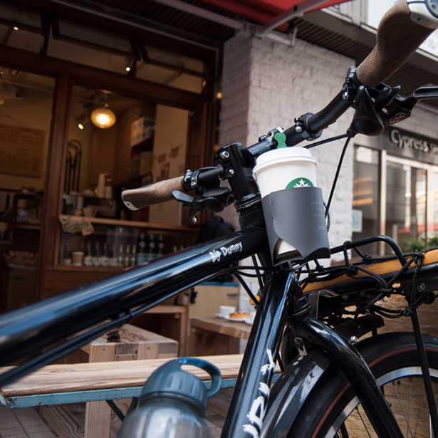 コーヒーカップを自転車に 取り付けられるmoca（モカ）のカップホルダー