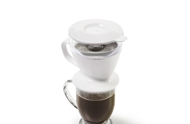 OXO（オクソー）から、お湯を注いで自動でドリップ！オートドリップ コーヒーメーカーが新発売。