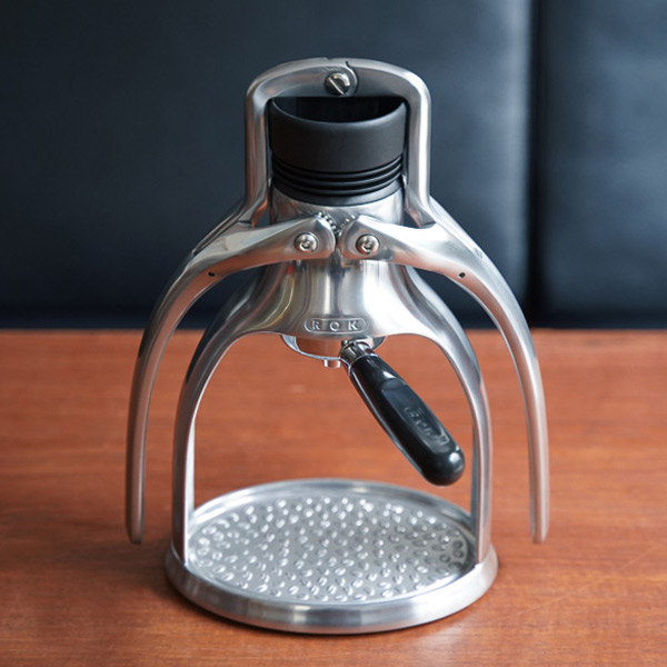 生活家電 エスプレッソマシン ROKのコーヒーミル【ROK Coffee Grinder GC】 その性能と使い勝手 