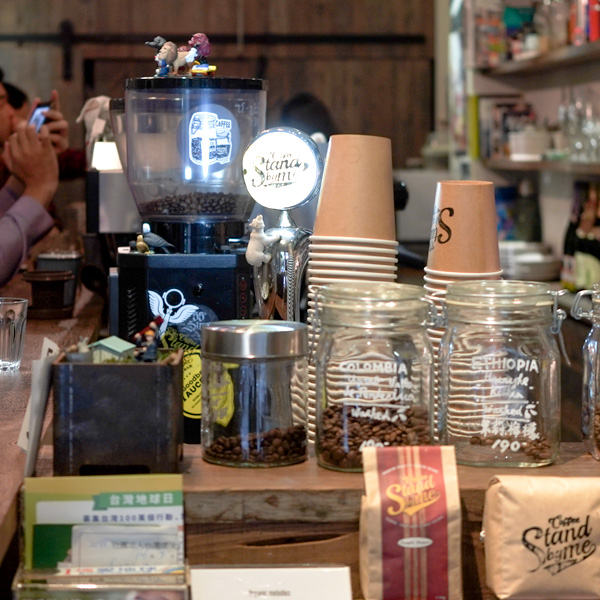 台湾らしさに溢れたかっこいいコーヒースタンド  Coffee Stand by me