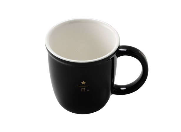 スターバックス リザーブ®のロゴがデザインされたデミタスカップのセット