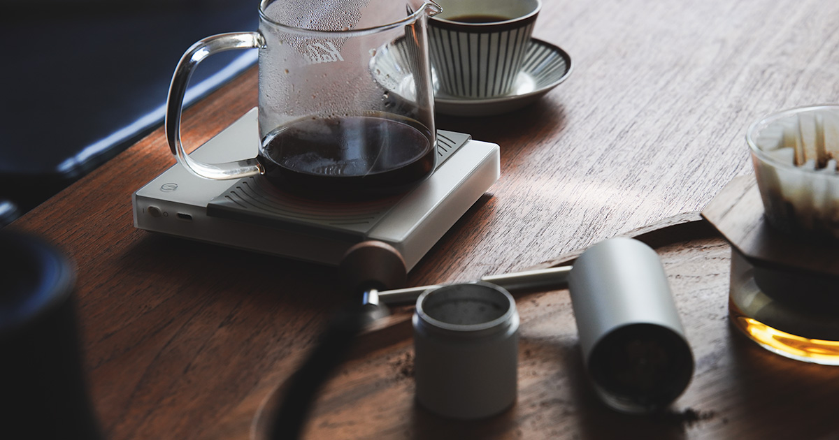 TIMEMORE コーヒーグラインダー『NANO』と  『basic+ コーヒースケール』にホワイトでてます。